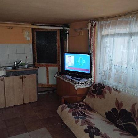 Toth Apartman Telkibánya Exteriör bild